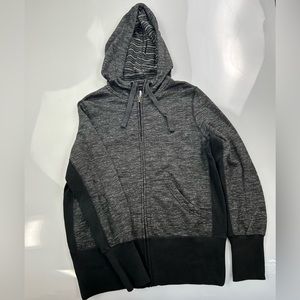 Independent men’s hoodie size M